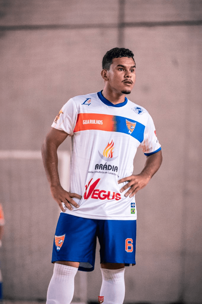 Lucas Peterson dos Santos Silva, ala direito de futsal do Wimpro Guarulhos