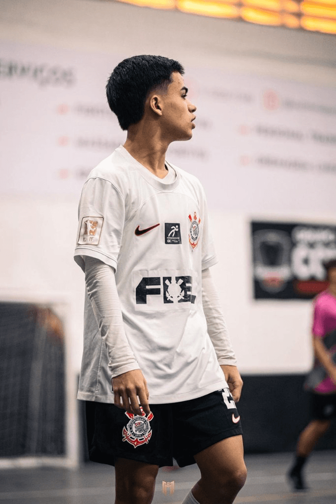 Luiz Felipe Rehem Michelan, ala direito de futsal do Corinthians Futsal